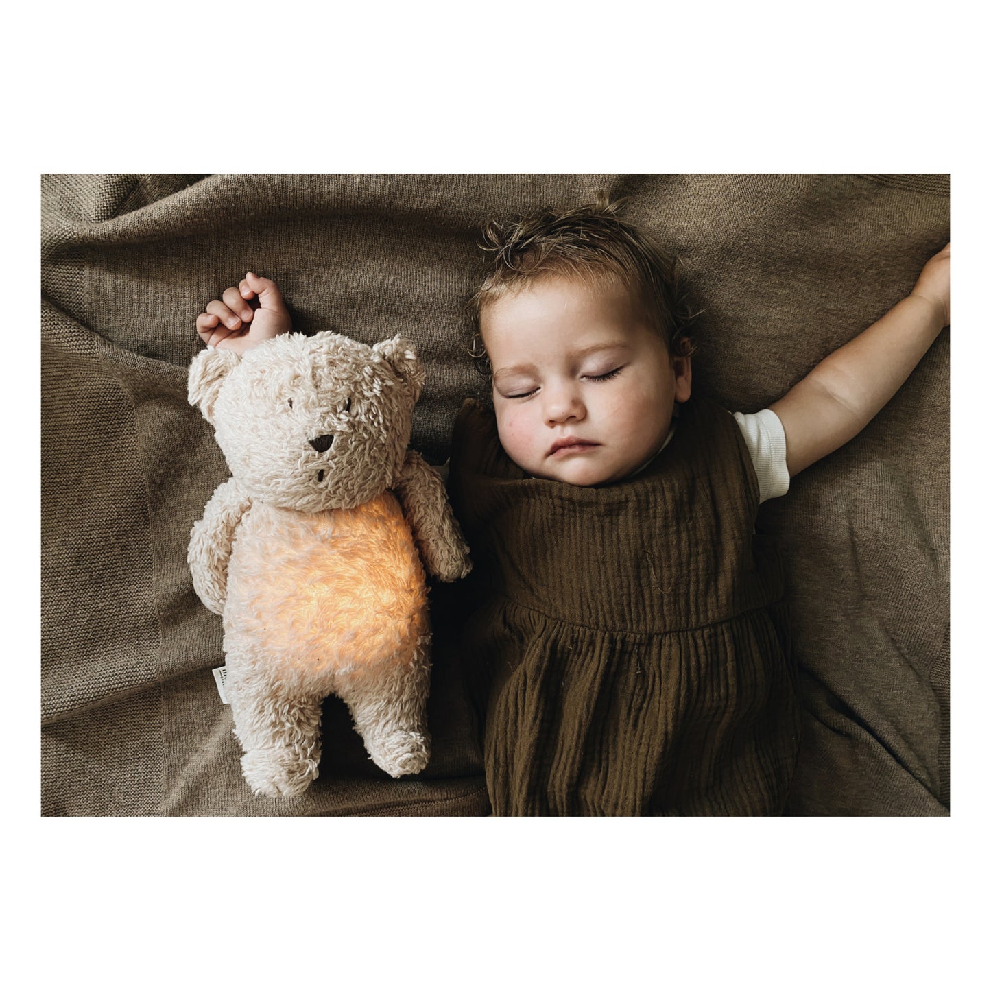 Teddy bear מאיר ומנגן | בז'